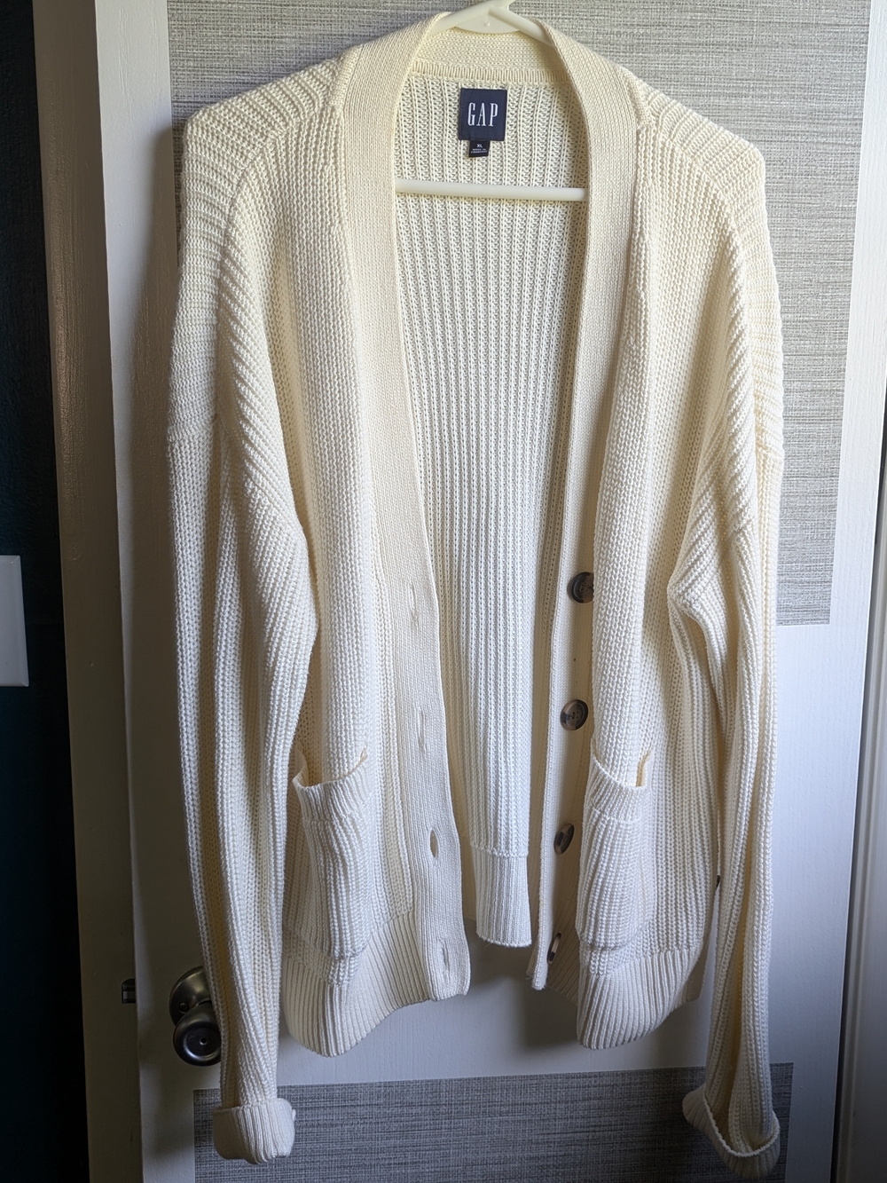 GAP Women's Ivory Ribbed Button-Front Cardigan